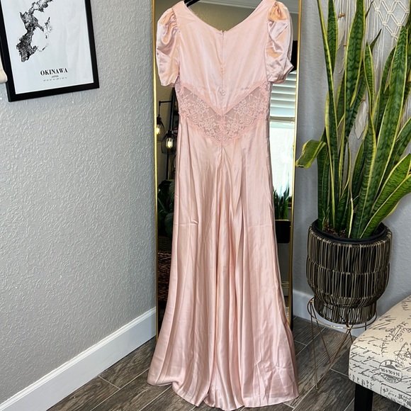 House of CB 'Rafaela' Soft Peach Pure Silk & Lace Dress NWOT - Picture 10 of 11
